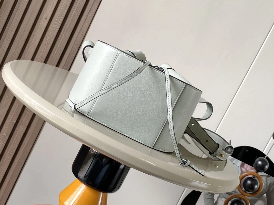 Loewe Hammock Bags Breathable 71975