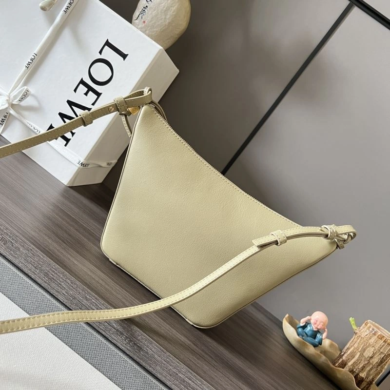Vibrant Loewe Hobo Bags 58484