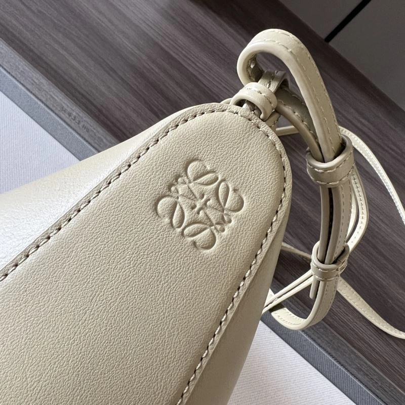 Vibrant Loewe Hobo Bags 58484