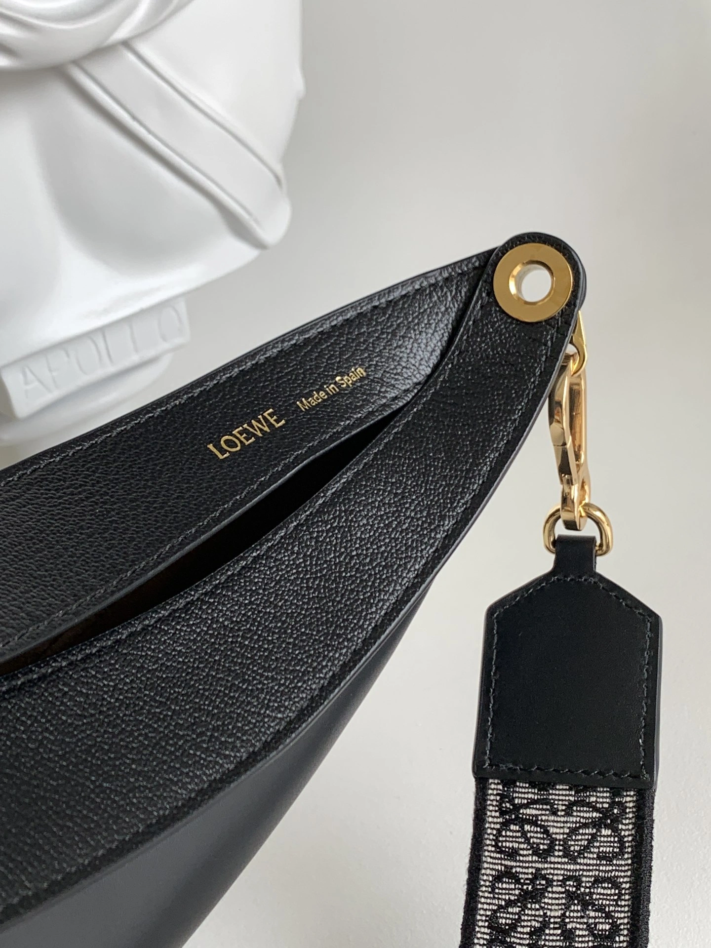 Loewe Hobo Bags SmoothTexture 72134