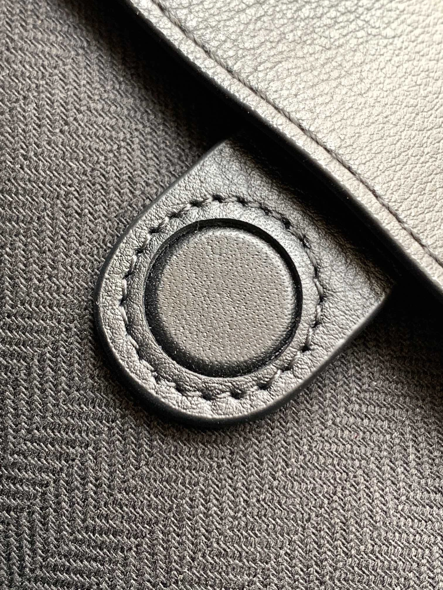 Loewe Hobo Bags QuickDry 72130