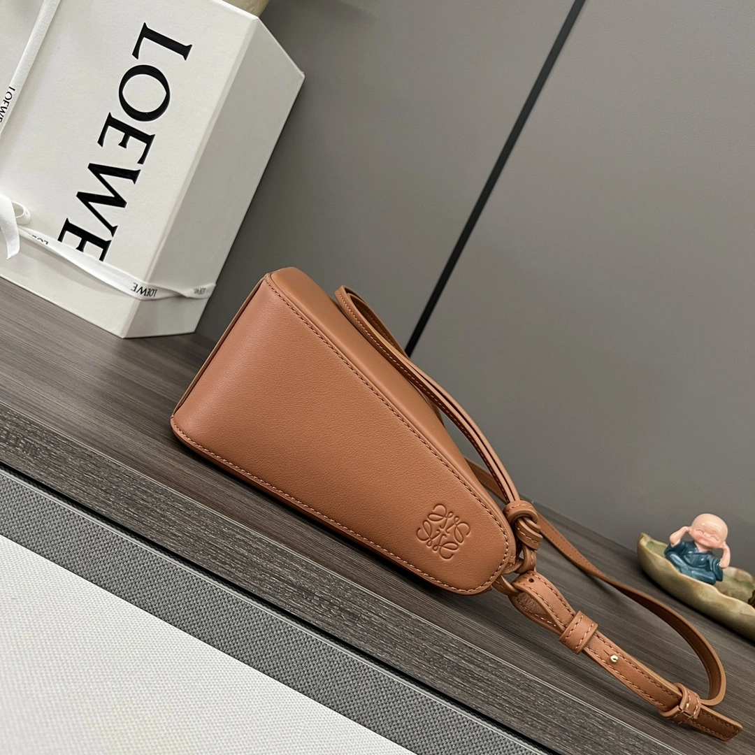 Loewe Hobo Bags Timeless 67198