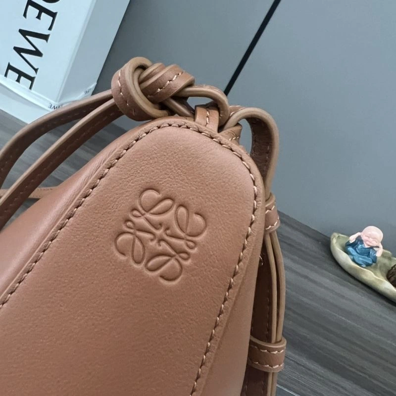 Modern Loewe Hobo Bags 61577