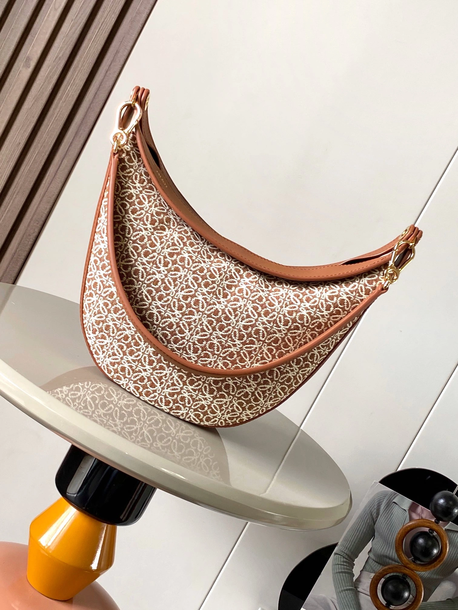 Loewe Hobo Bags Contemporary 72047