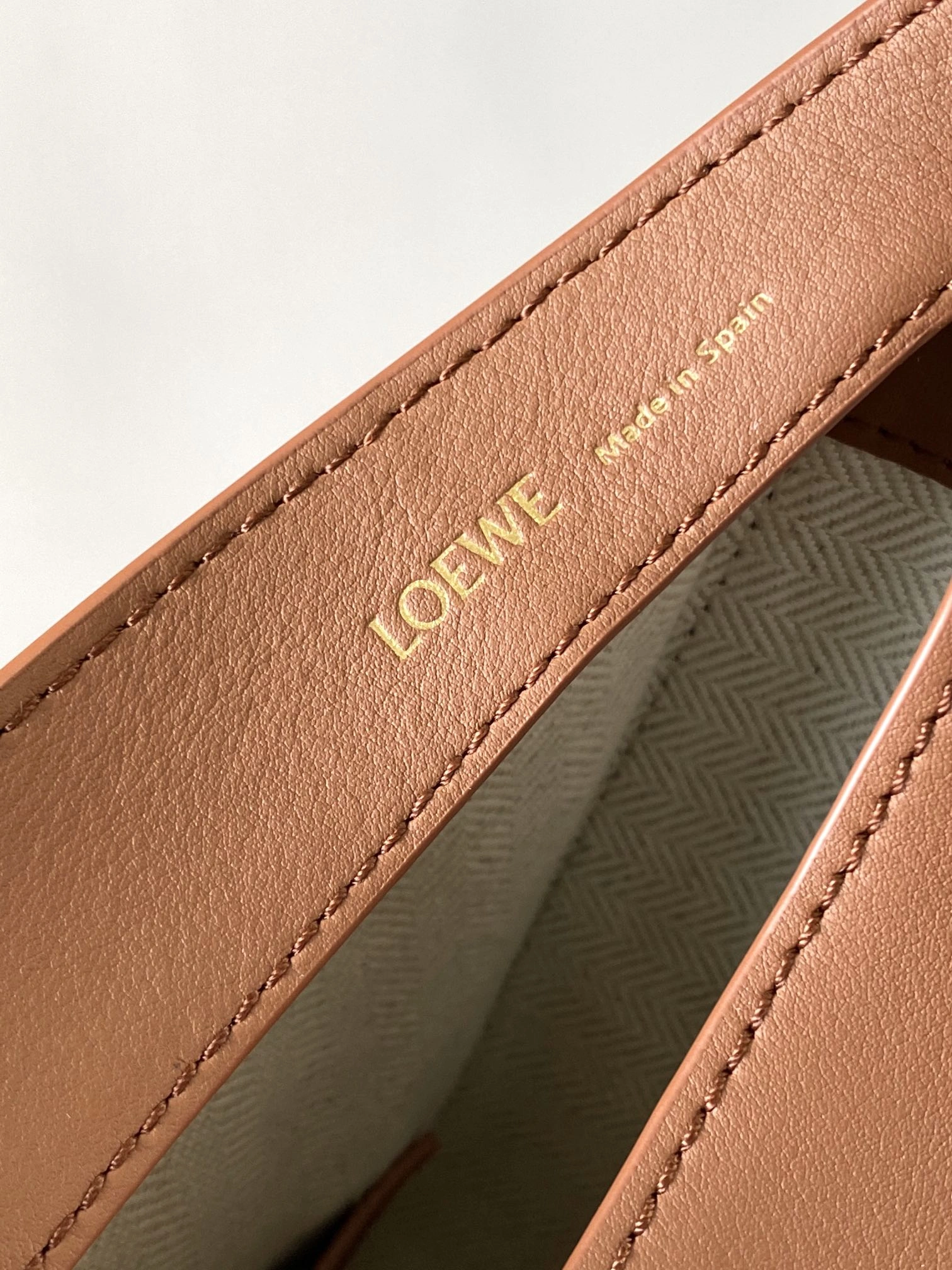 Loewe Hobo Bags Contemporary 72047