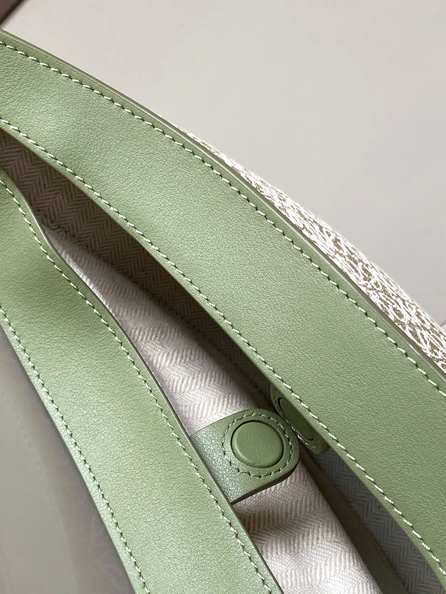 SunProtective Loewe Hobo Bags 71957
