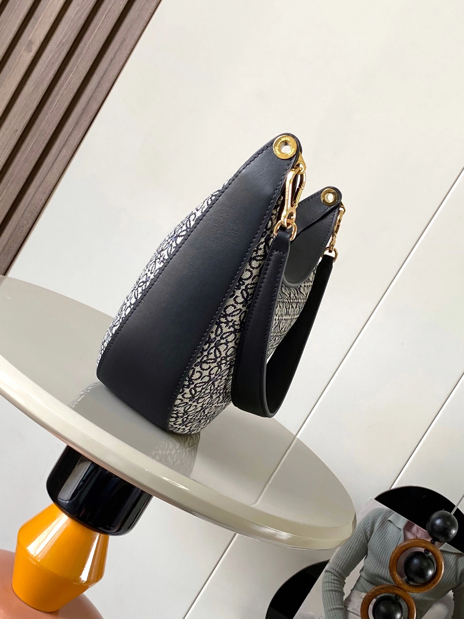 Loewe Hobo Bags Sleek 72044