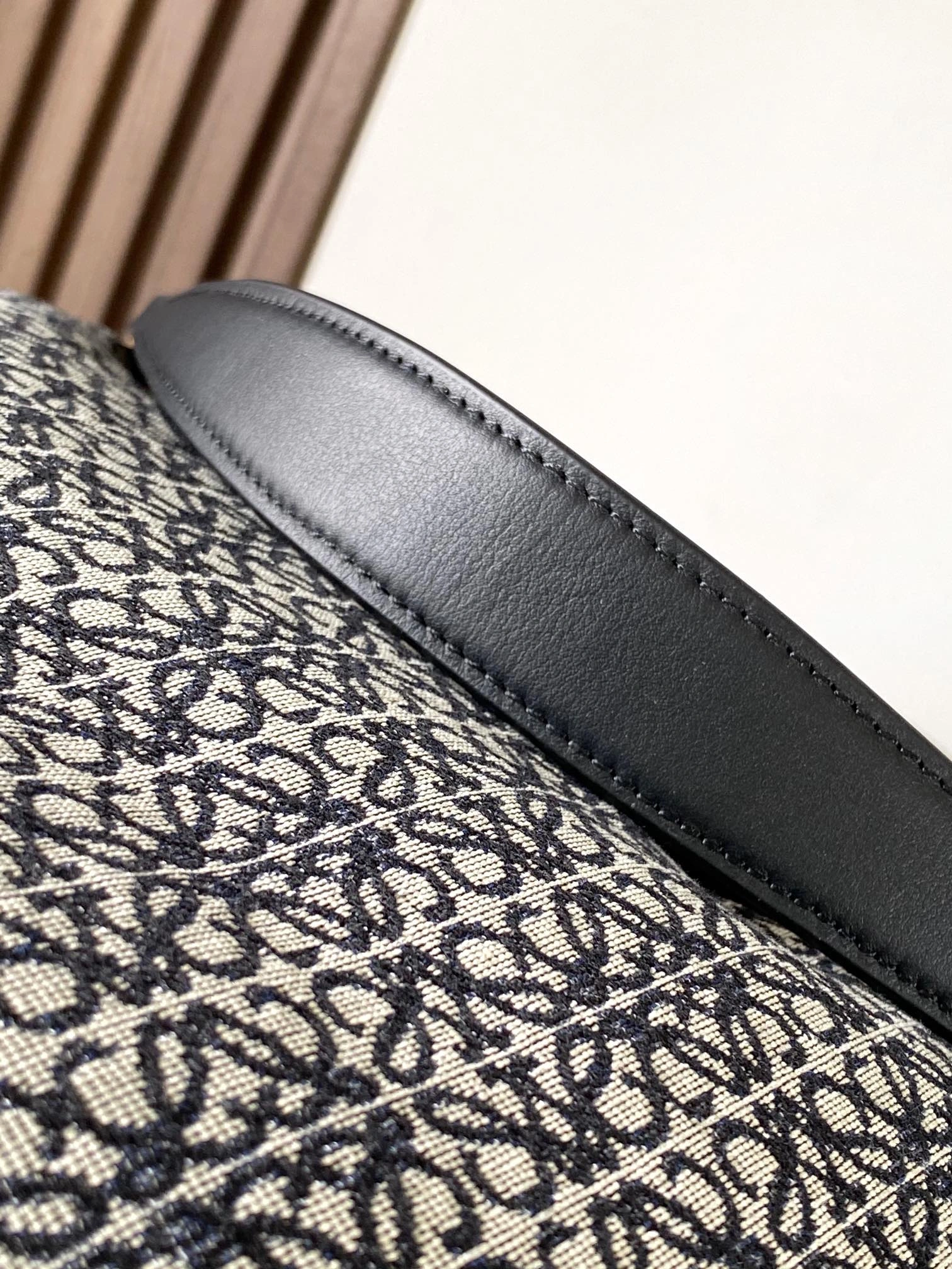Loewe Hobo Bags Sleek 72044