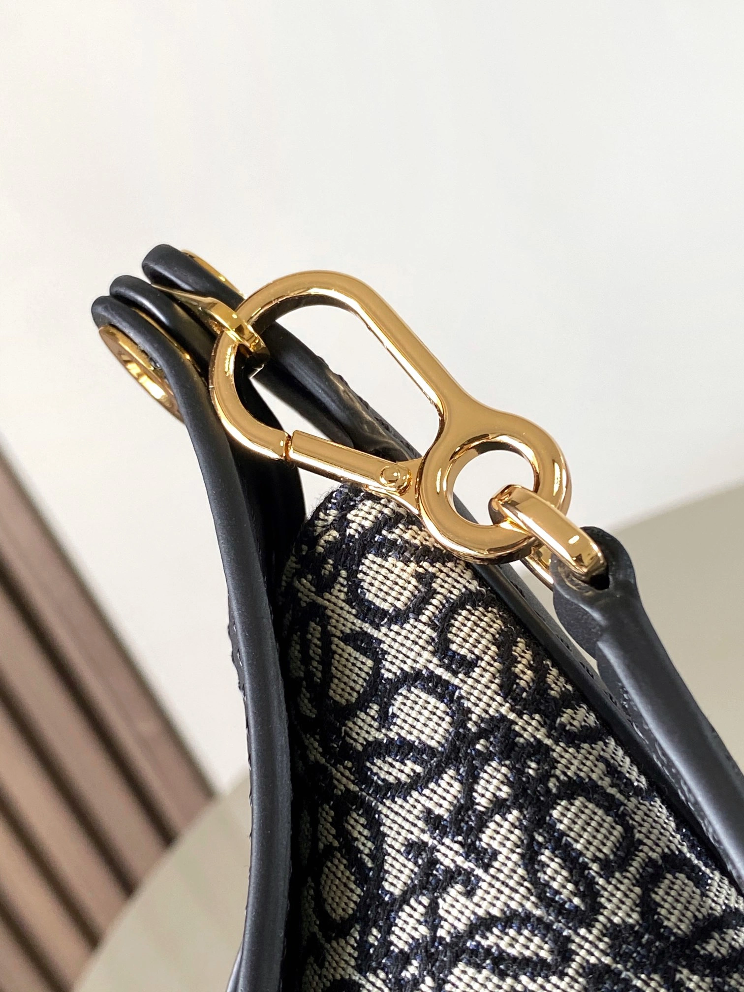 Loewe Hobo Bags Sleek 72044