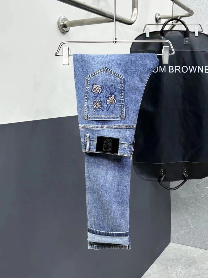 WellDesigned Loewe Jeans 162742