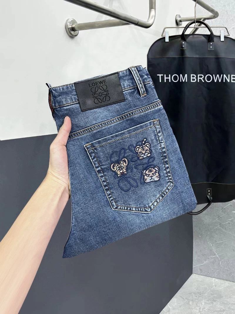 WellDesigned Loewe Jeans 162742