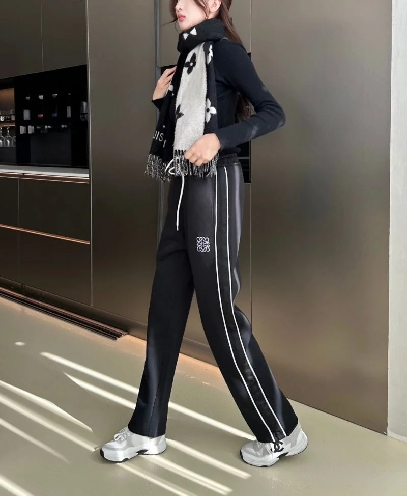 Refined Loewe Long Pants 163823