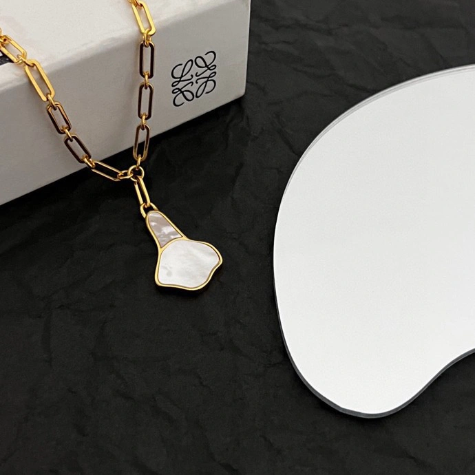 Stylish Loewe Necklaces 212582