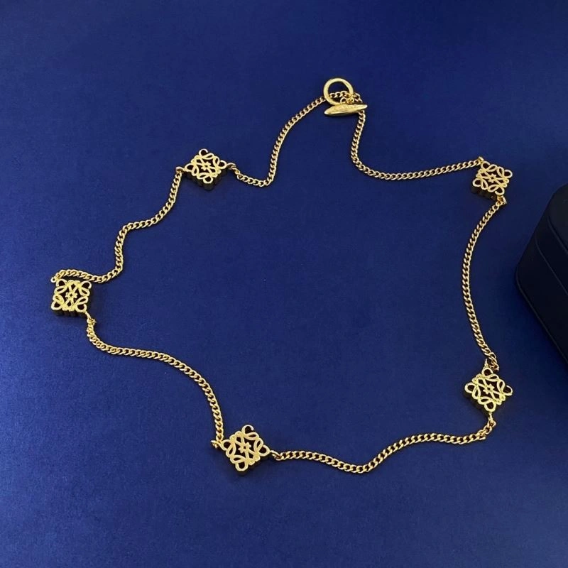 Loewe Necklaces Compact 211183
