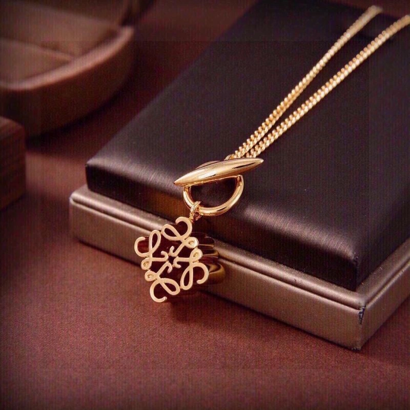 EasyCare Loewe Necklaces 210586
