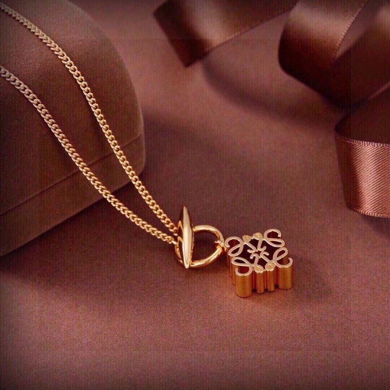 EasyCare Loewe Necklaces 210586