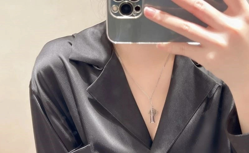 Supportive Loewe Necklaces 209745
