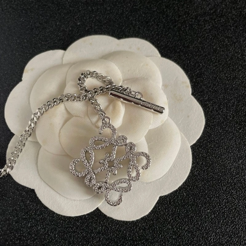 NewStyle Loewe Necklaces 207908