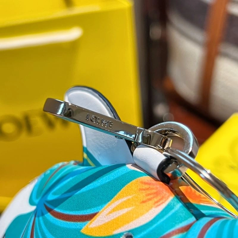 Loewe Ornaments Snug 269901