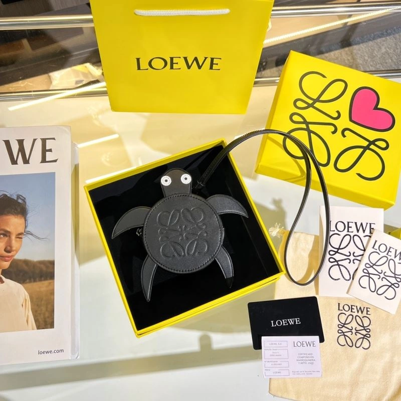 Modern Loewe Ornaments 269876