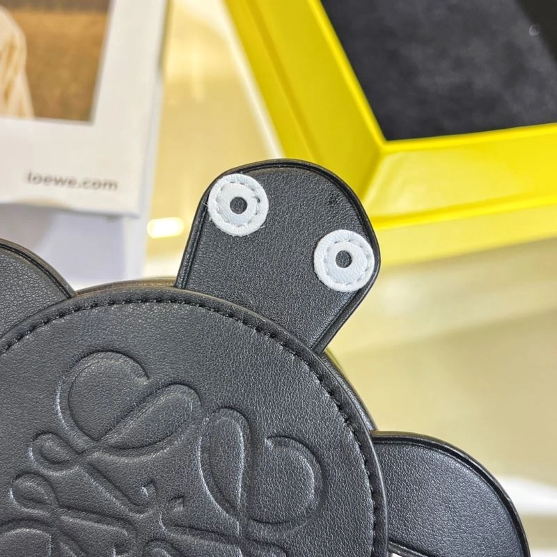 Modern Loewe Ornaments 269876