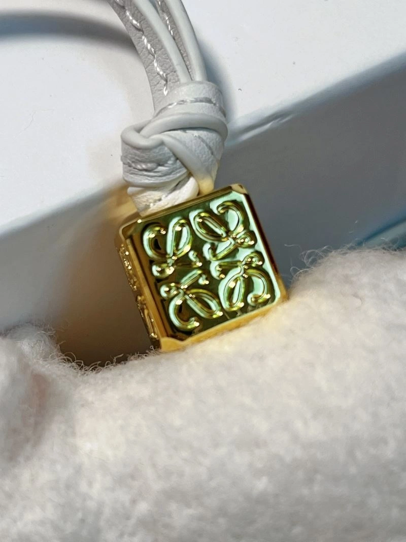 Loewe Ornaments Fashionable 270382