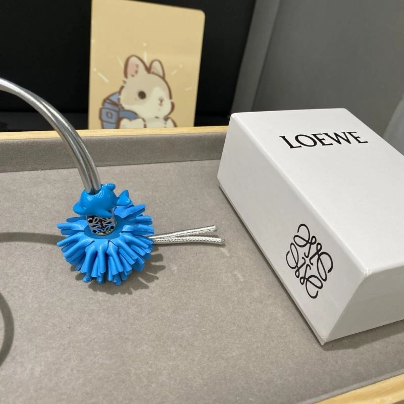 Snug Loewe Ornaments 269505