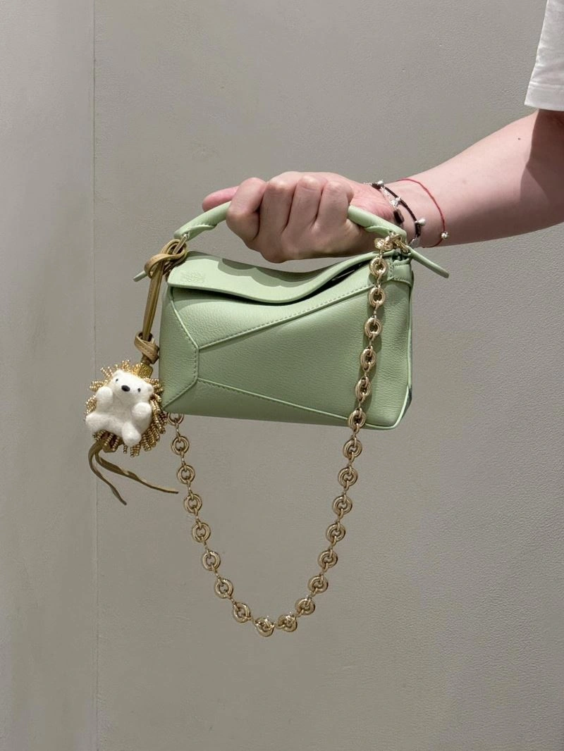 Efficient Loewe Ornaments 269706