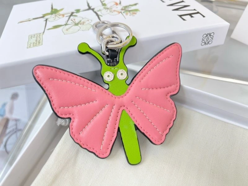 Resilient Loewe Ornaments 269409