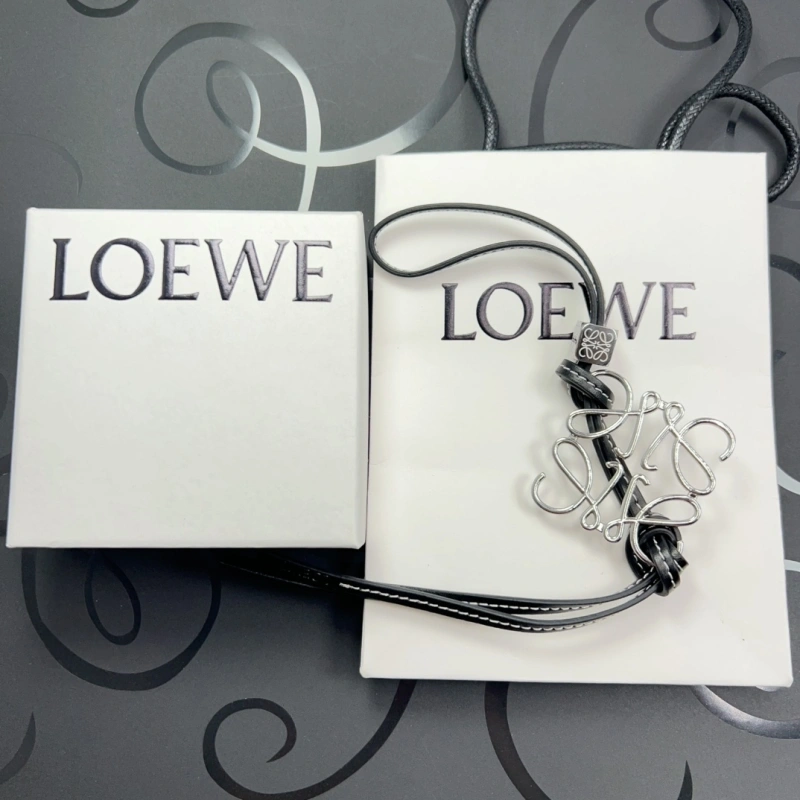 Lightweight Loewe Ornaments 269634