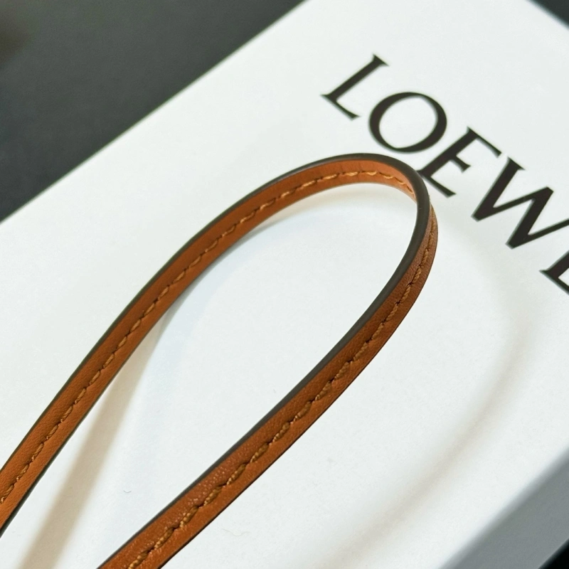 TravelReady Loewe Ornaments 269591