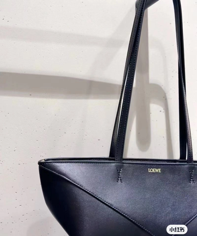Sleek Loewe Paseo Bags 77387