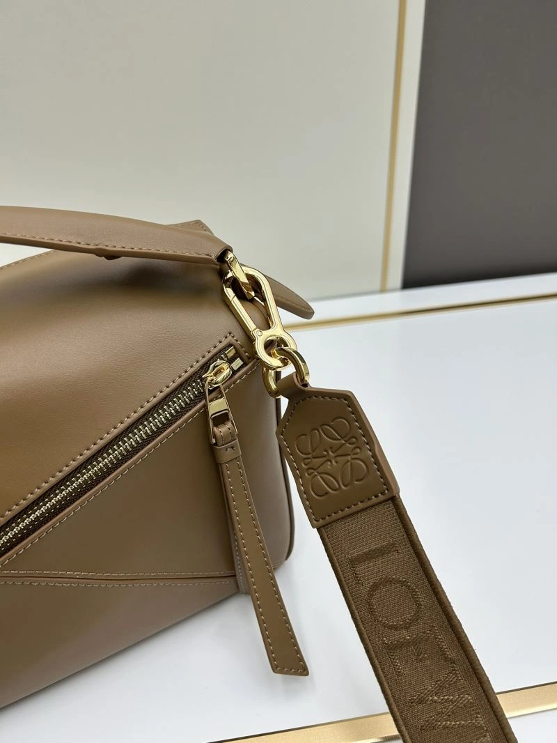 Trendy Loewe Puzzle Bags 83731
