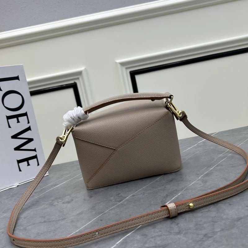 Soft Loewe Puzzle Bags 83711