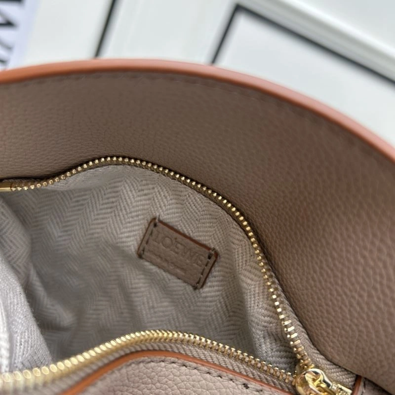 Soft Loewe Puzzle Bags 83711