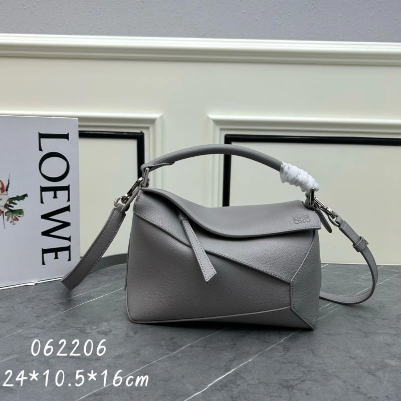 Sleek Loewe Puzzle Bags 83701