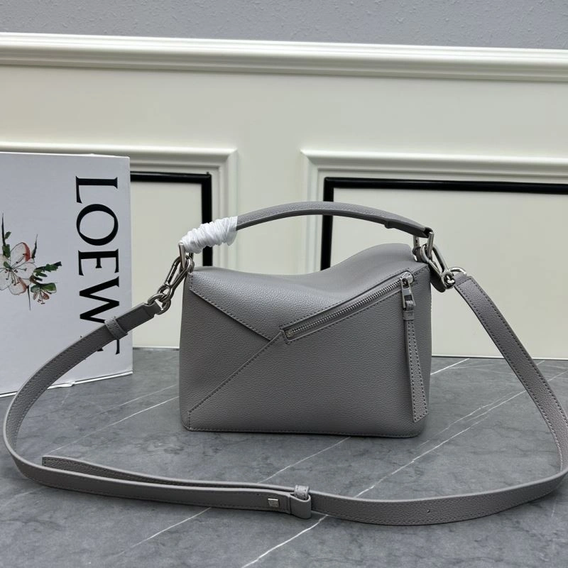 Sleek Loewe Puzzle Bags 83701