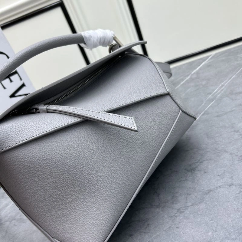 Sleek Loewe Puzzle Bags 83701