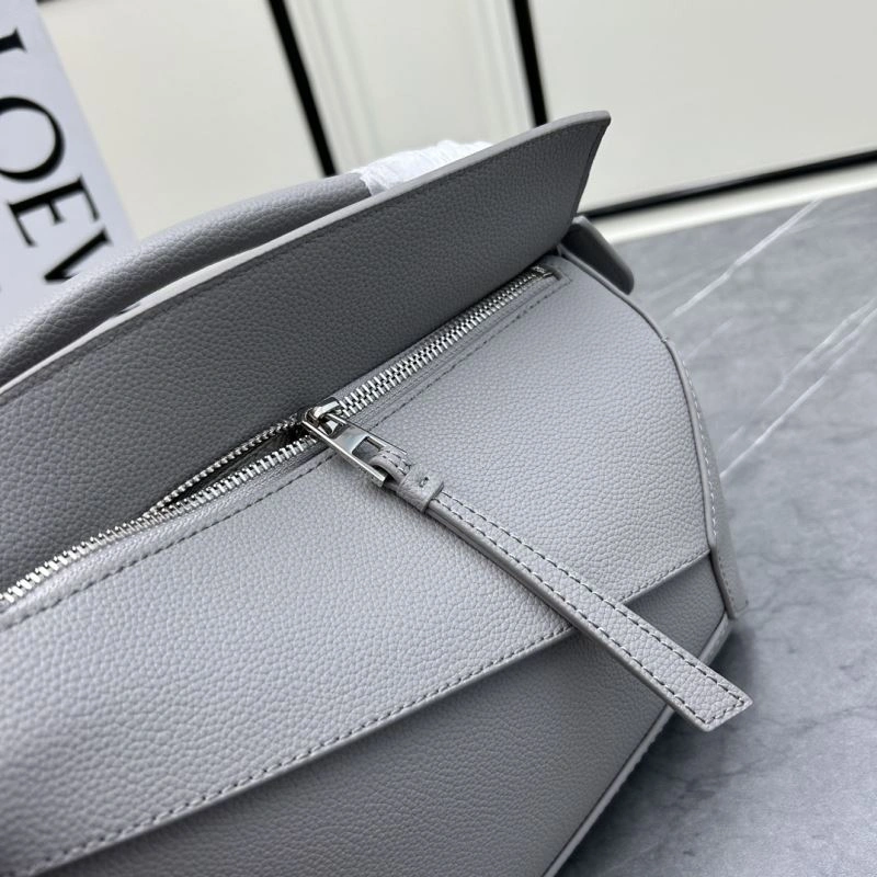Sleek Loewe Puzzle Bags 83701