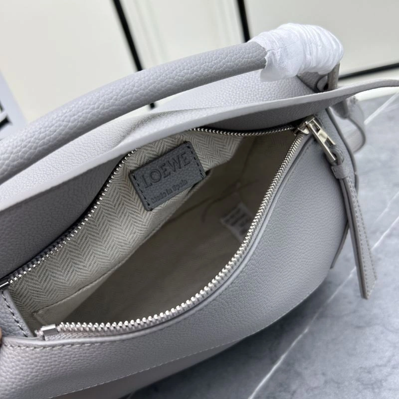 Sleek Loewe Puzzle Bags 83701