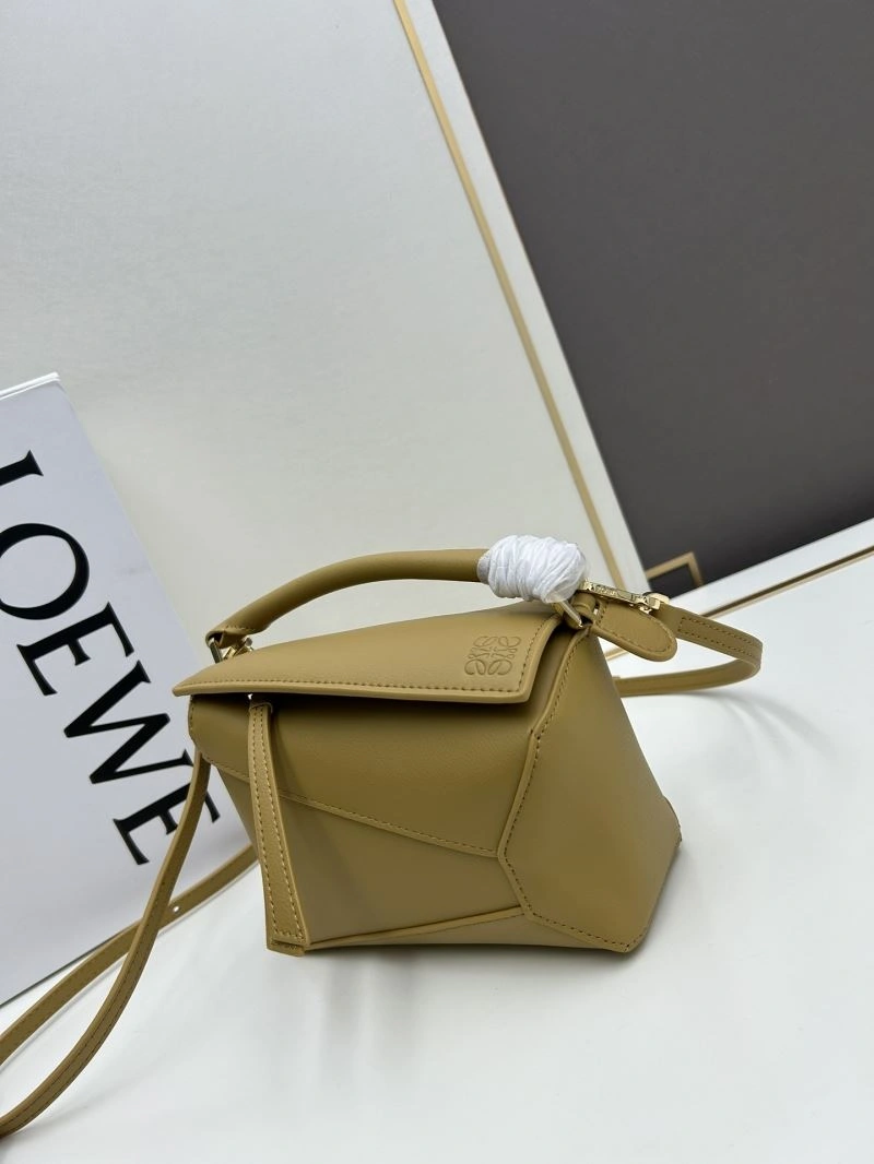 UrbanChic Loewe Puzzle Bags 83681