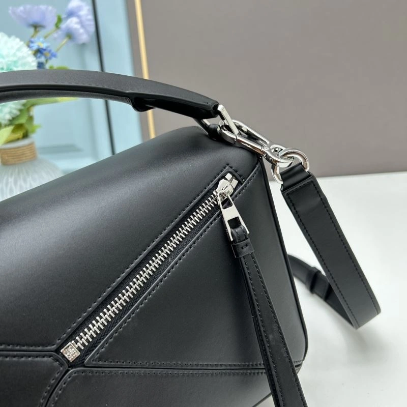 Unique Loewe Puzzle Bags 83679