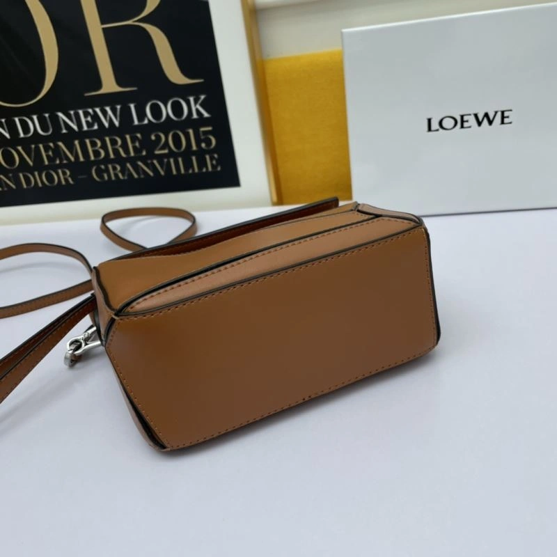 Packable Loewe Puzzle Bags 83758