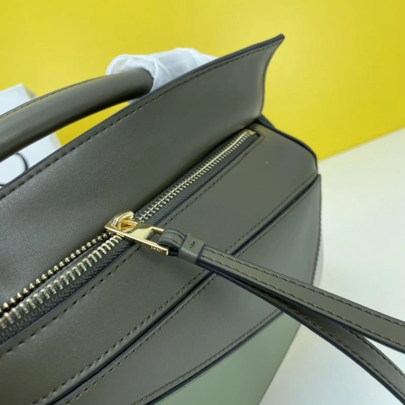 Trendsetting Loewe Puzzle Bags 83658
