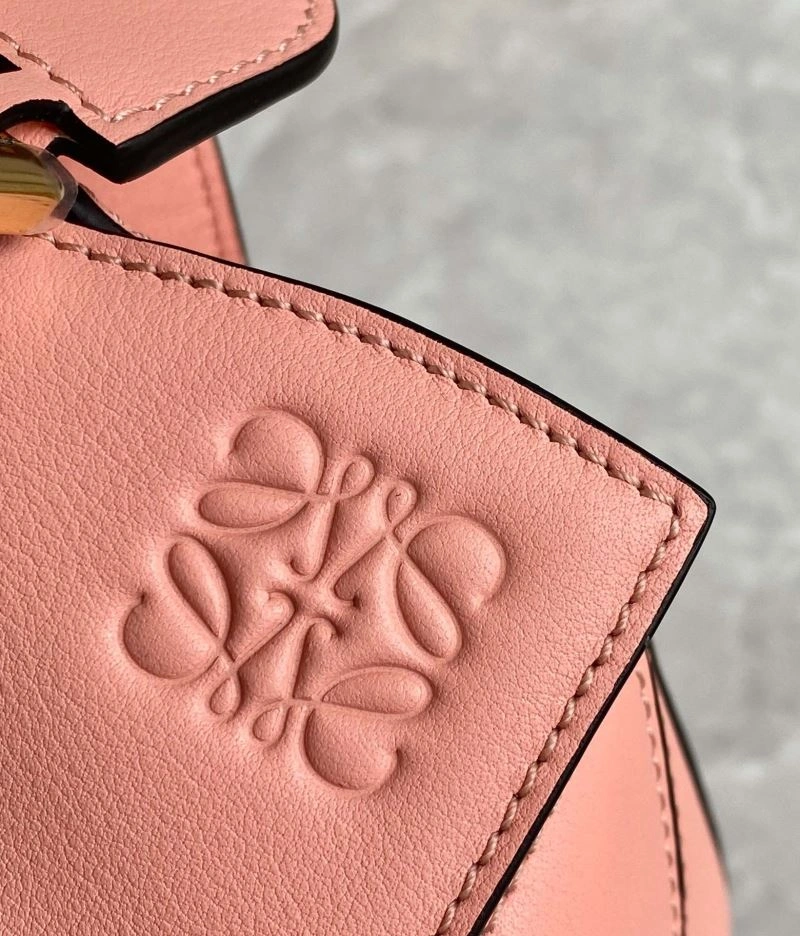 WellDesigned Loewe Puzzle Bags 58386