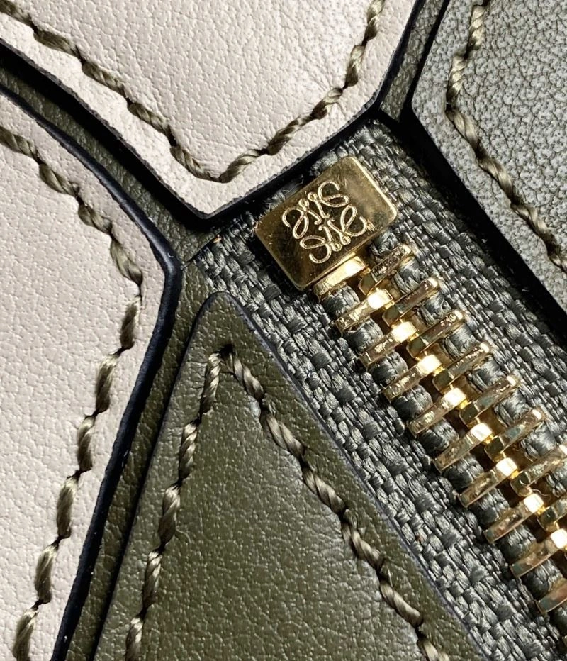 Effortless Loewe Puzzle Bags 58382