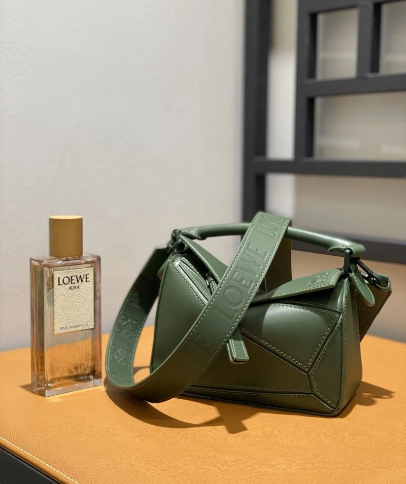 Tailored Loewe Puzzle Bags 58371