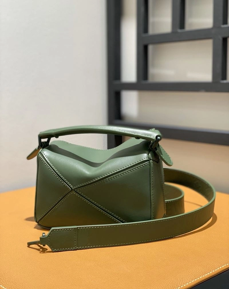 Tailored Loewe Puzzle Bags 58371
