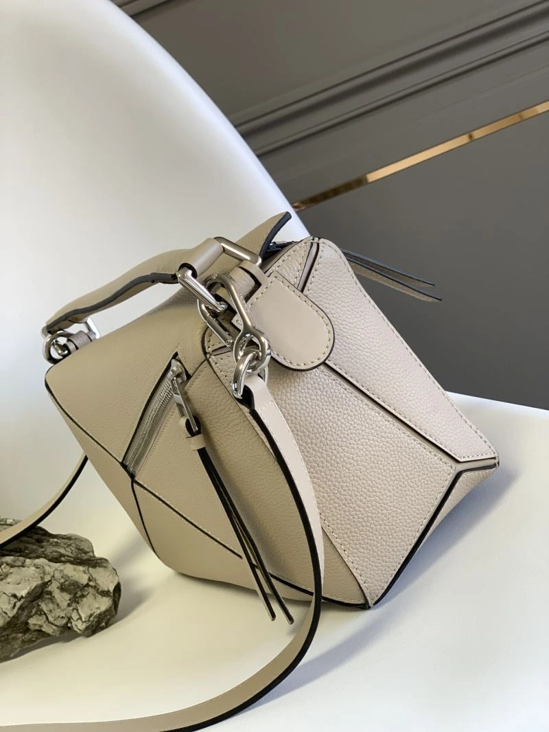 Durable Loewe Puzzle Bags 77384