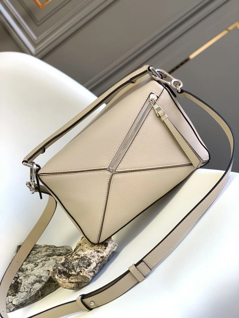 Durable Loewe Puzzle Bags 77384